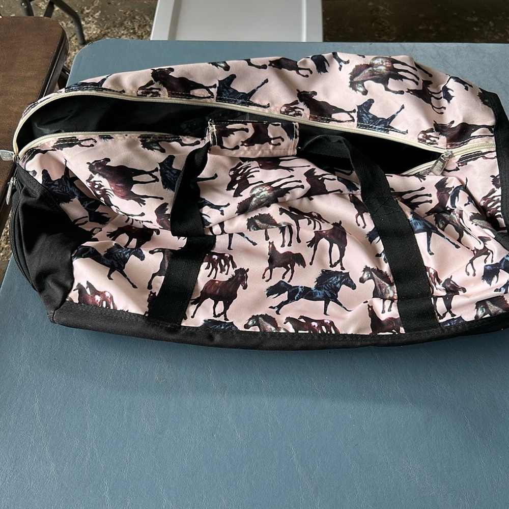 Wildkin large duffle with wheels